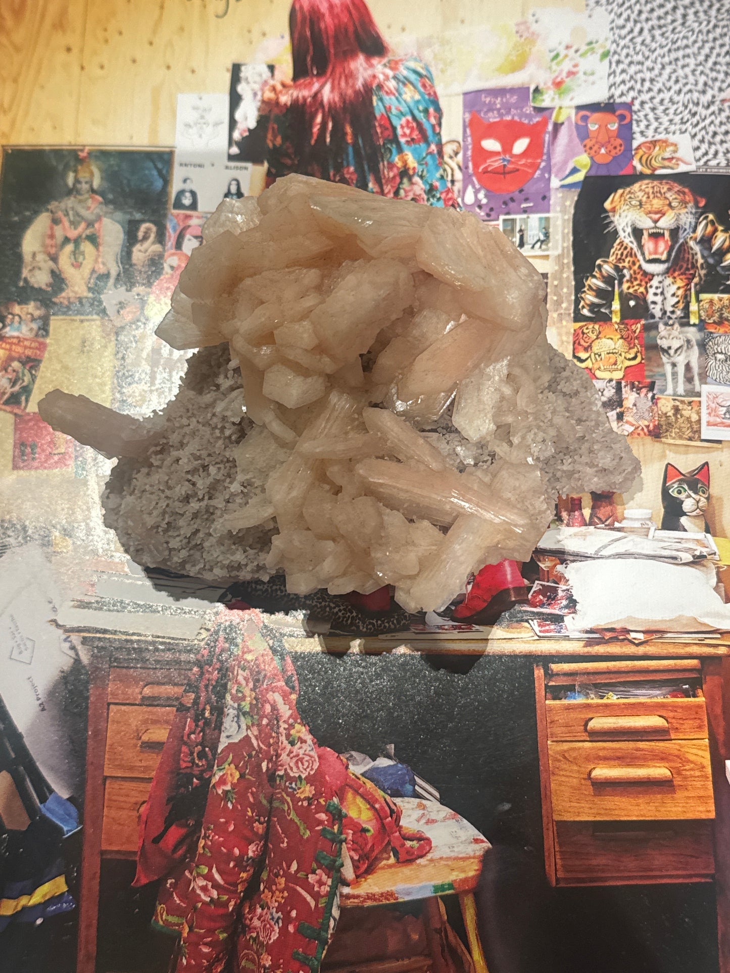 Medium studded rose quartz
