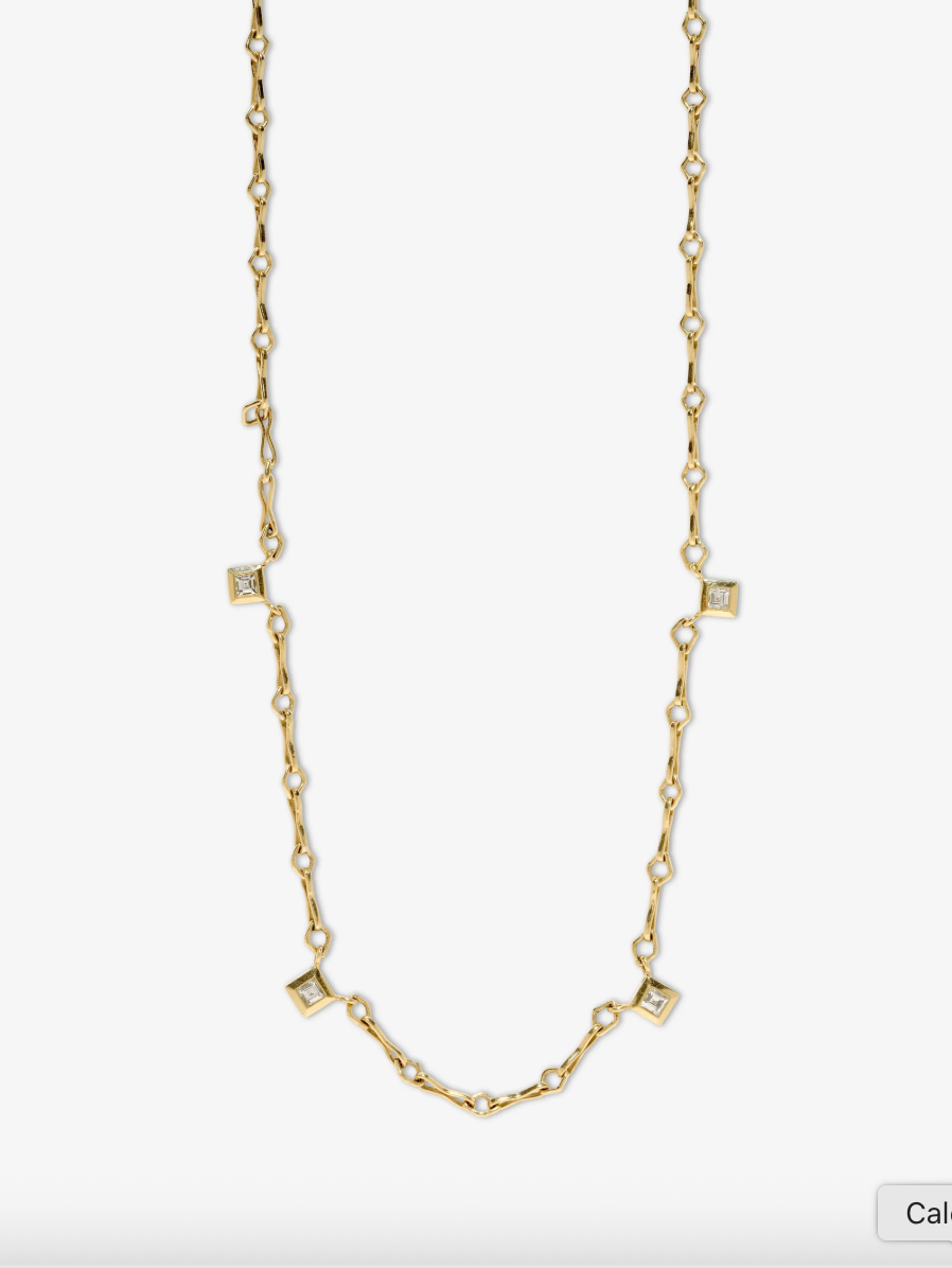 Small Motif Lozenge-Link Chain with Carre Diamonds