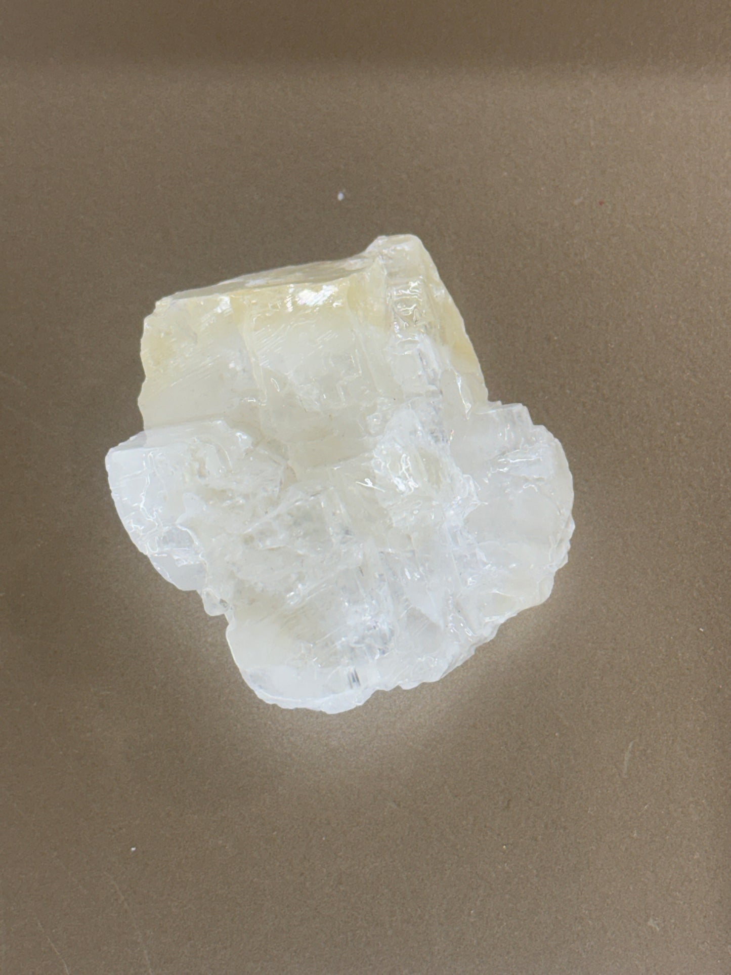 Small transparent quartz