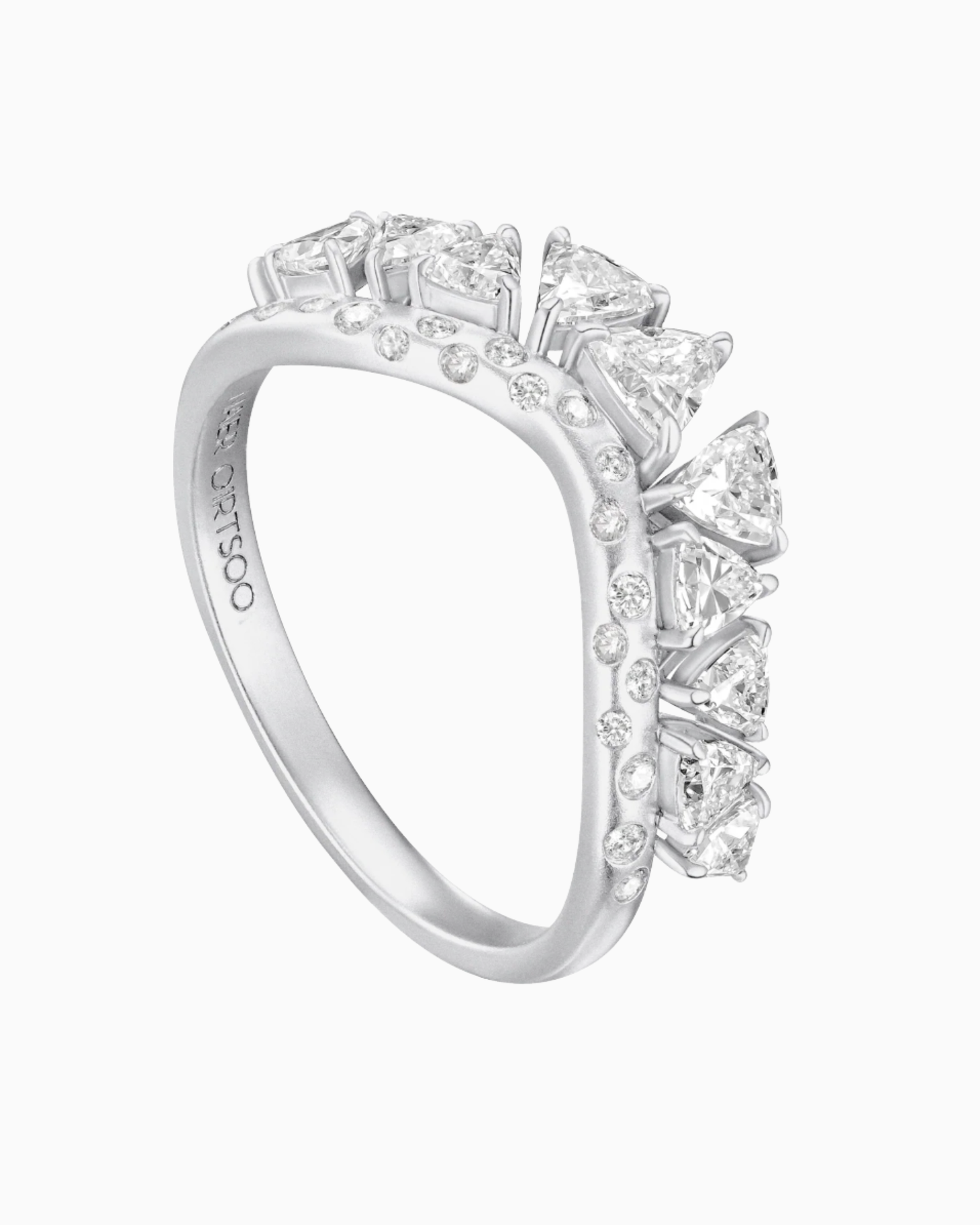 Thuraya Band Ring