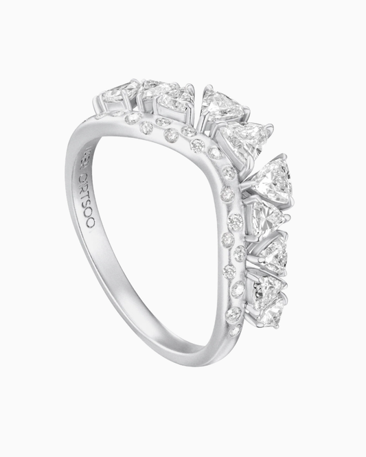 Thuraya Band Ring